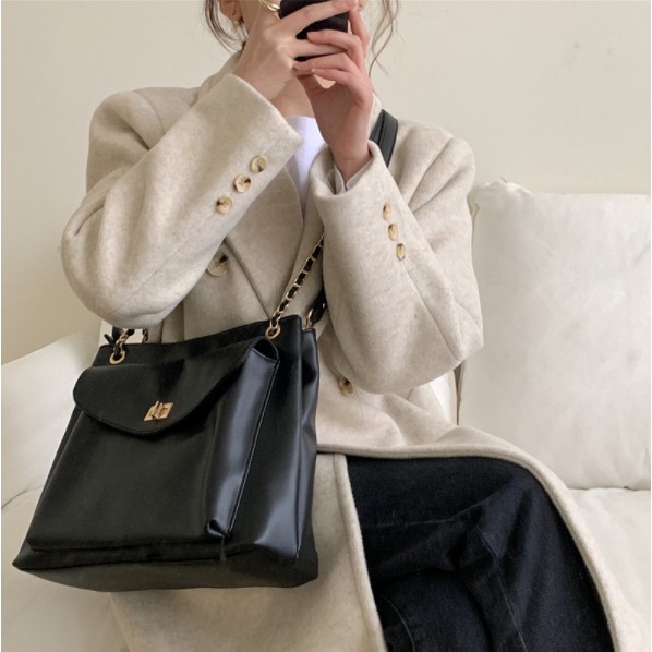 [HÀNG ĐANG VỀ] Túi da trơn mềm túi hộp trước khóa kéo P022