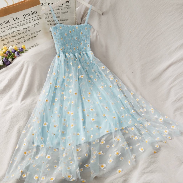 Váy hai dây hoa cúc | BigBuy360 - bigbuy360.vn