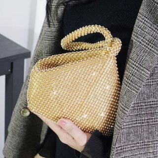 Túi xách cầm tay đính đá sang trọng