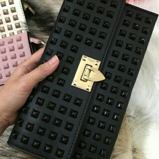 Clutch cầm tay Valentino