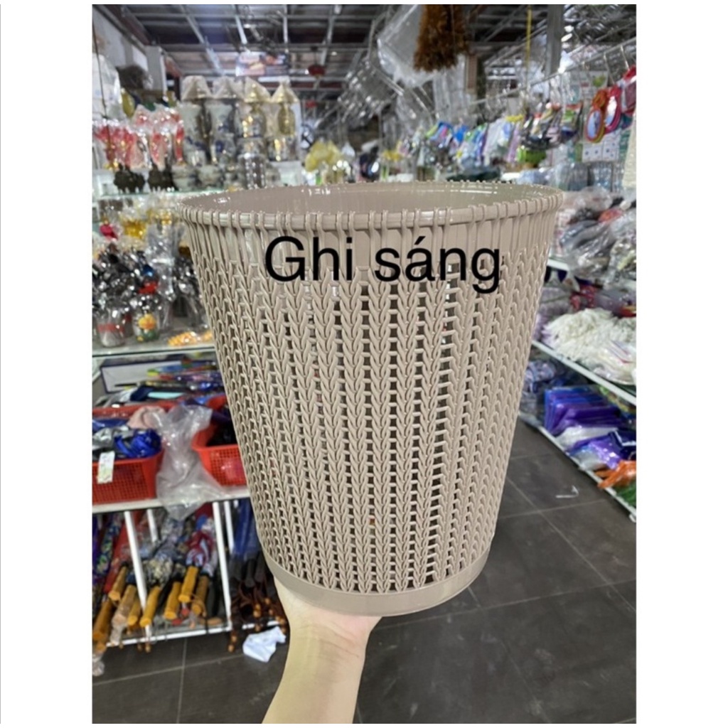 Sọt nhựa giả đan mây Việt Nhật. To R25cm, C28cm; Trung R20cm, C25cm; Nhỏ R15cm, C18cm.