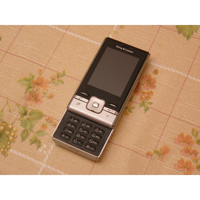 ĐIỆN THOẠI SONY ERICSSON T715 NẮP TRƯỢT CHÍNH HÃNG