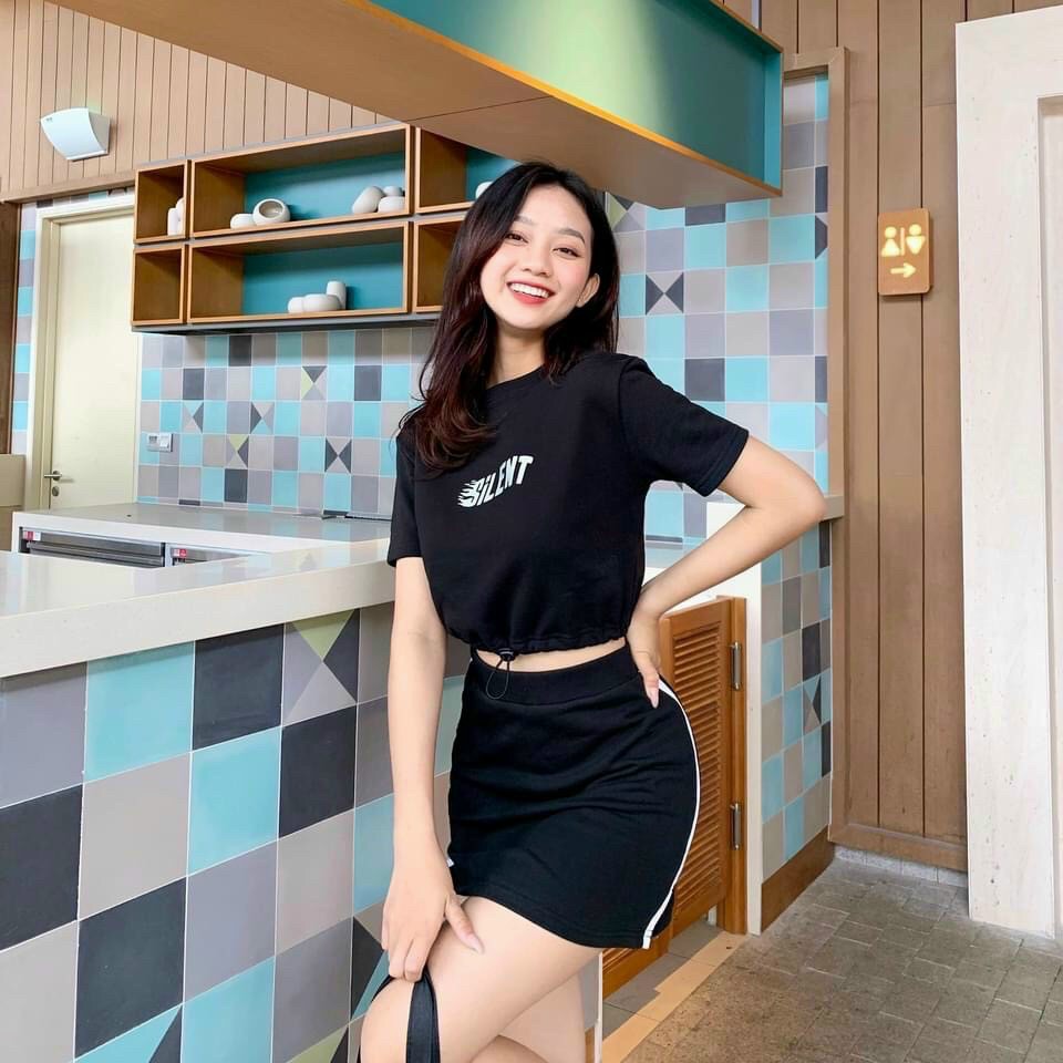 SET ÁO CROP KÈM CHÂN VÁY