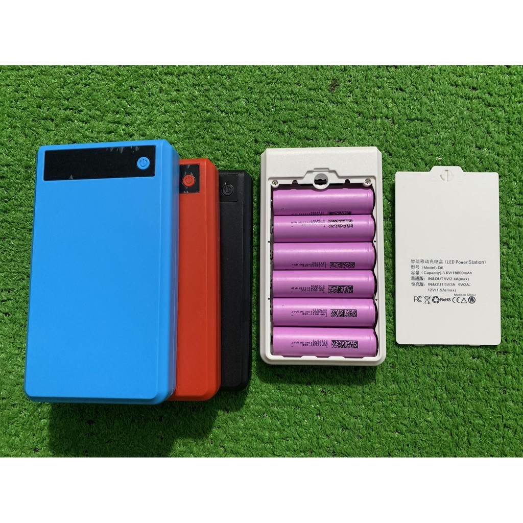 Box sạc dự phòng 6 cell LCD (dể dàng thay pin) + 6 cell 18650 2600 mAh mới 100% ,màu sắc tự chọn ( COMBO Giá Rẻ )
