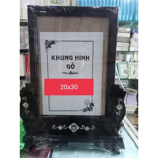 Khung ảnh thờ gỗ có chân đế chắc chắn 20x30 20x25