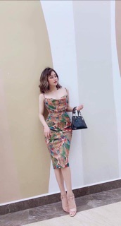 Váy 2 dây cổ đổ cực gợi cảm(6)