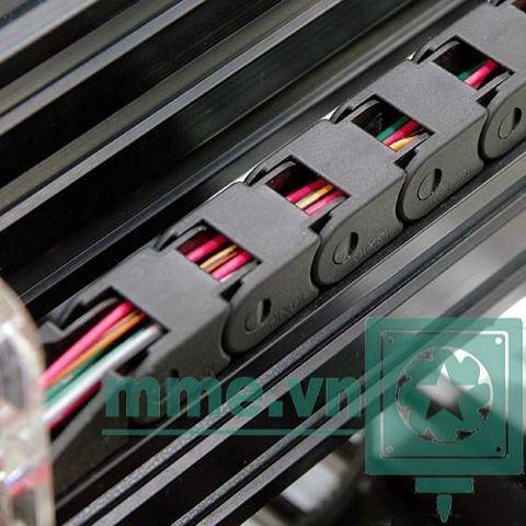 Xích hộp nhựa lồng dây điện | BigBuy360 - bigbuy360.vn