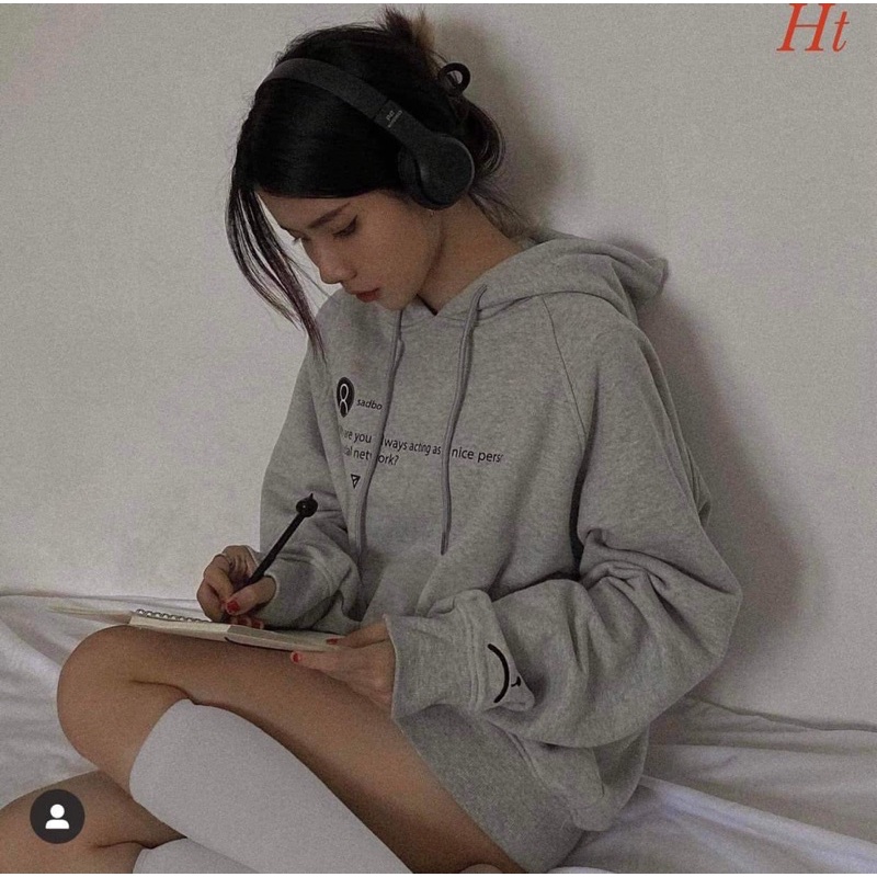 Áo hoodie Sad máy ảnh