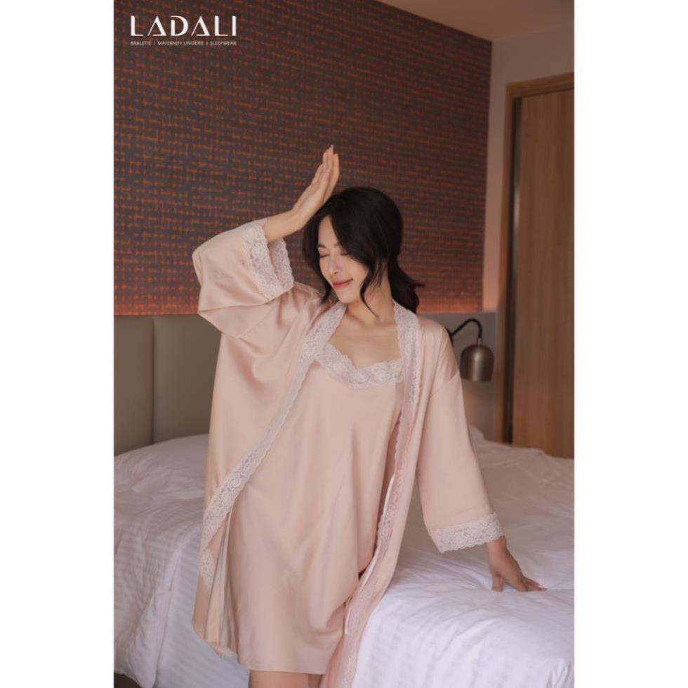 Áo Choàng Ngủ Lụa Satin Cao Cấp Phối Ren Gợi Cảm Màu Da Hàng Thiết Kế Ladali ! ! | BigBuy360 - bigbuy360.vn