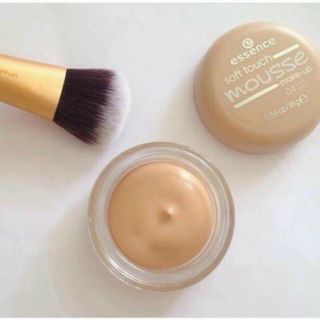 Phấn Tươi Đức Mousse Essence