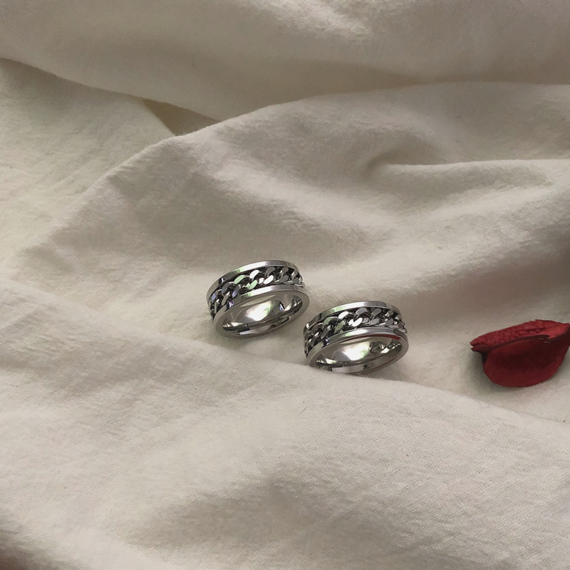 Nhẫn xoay đơn giản cá tính thời trang