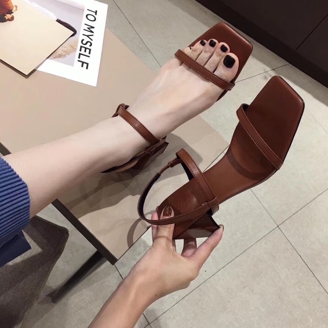 Sandal quai mảnh da thật gót 7p (chat trước check size ạ)