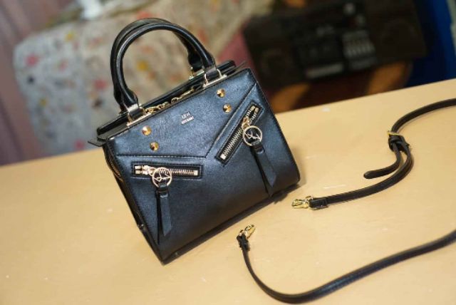 ZIZAS - Lyn túi xuất xịn