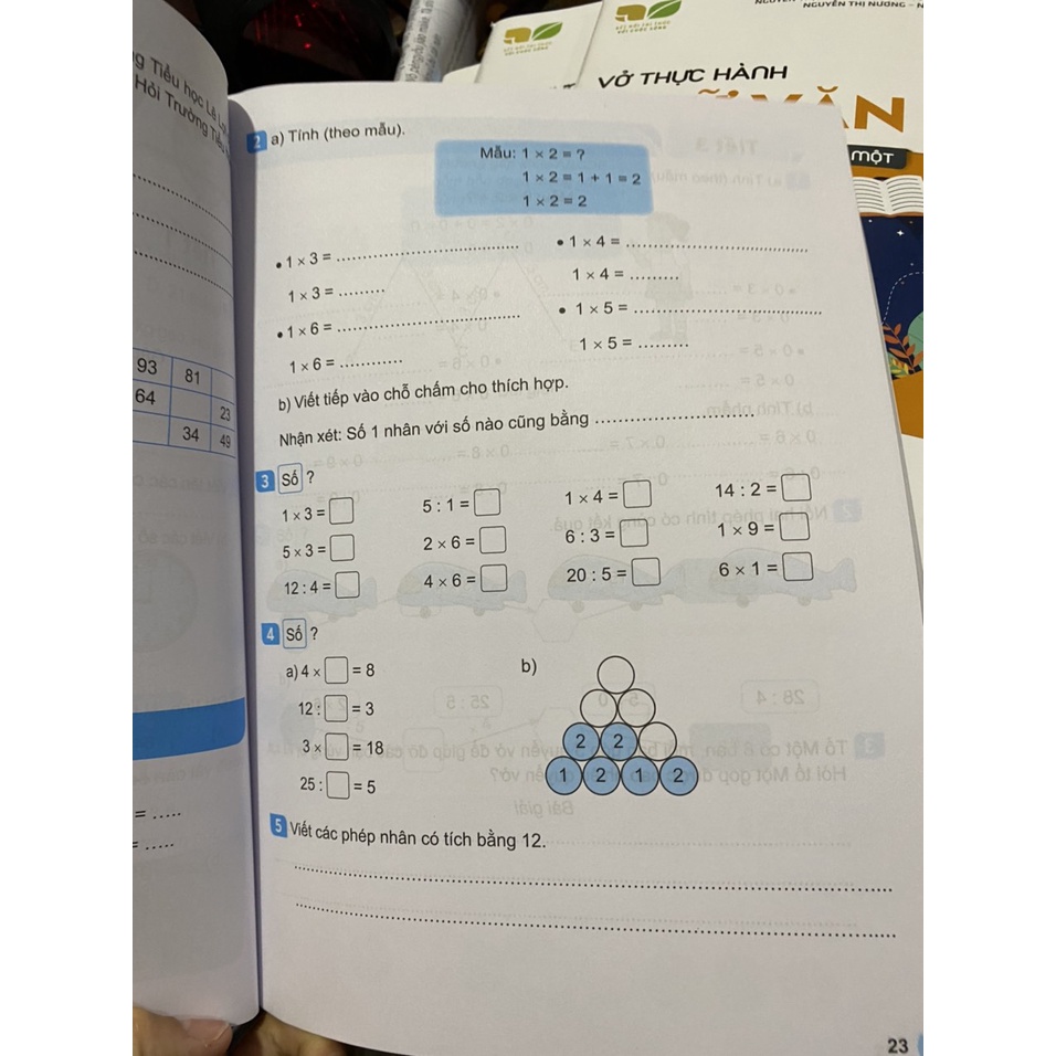 Sách - Vở thực hành Toán 3 ( Kết nối tri thức )