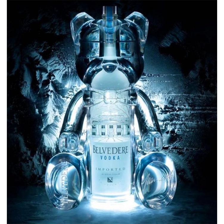 Vỏ chai rượu thủy tinh Belvedere xuất xứ Nga dung tích 700ml cực đẹp.