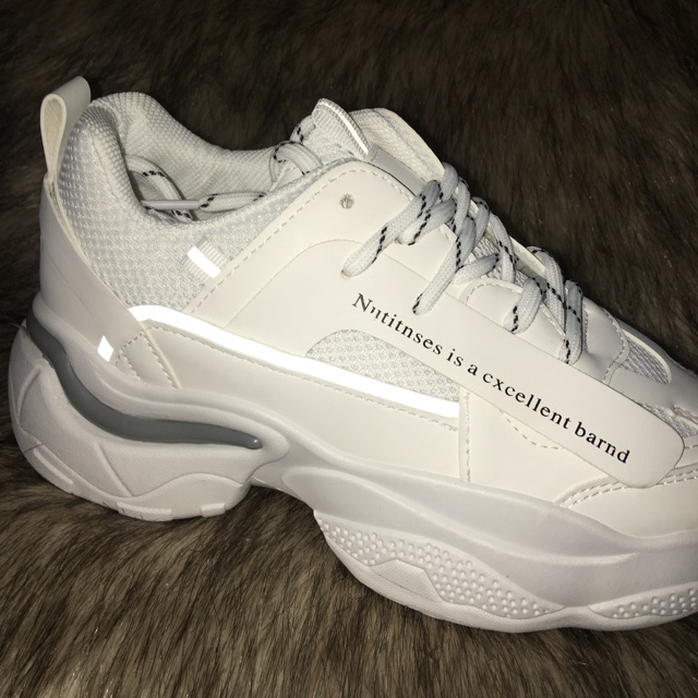 Giầy thể thao nữ_trắng PQ_K6