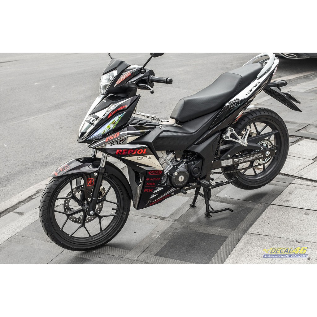 Tem xe Winner 150 thiết kế Repsol chrome đen đỏ