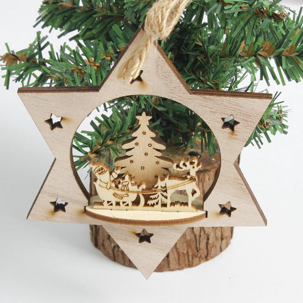 Cây thông Giáng Sinh bằng gỗ dùng trang trí nhà , quà tặng