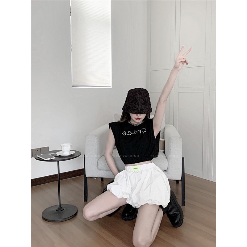 Áo Thun Croptop [Tiệm Vải Xinh] Set Áo Thun Croptop Đệm Vai Mix Quần Đùi Ống Rộng - Hàng Quảng Châu Cao Cấp