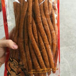 Snack đuôi bò 1 túi xấp sỉ 40/50 cái