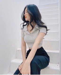 Áo croptop thun gân cổ bẻ