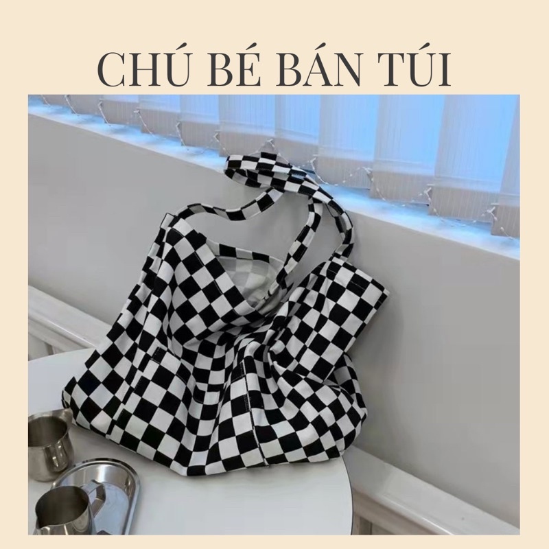 Túi tote vải canvas dáng rộng hoạ tiết sọc caro màu đen trắng unisex cho nam nữ phong cách Ulzzang