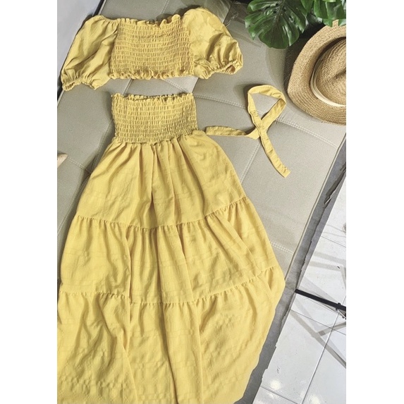 Set maxi đi biển nhún bèo xoè 3 món: áo phồng + váy tầng + dây buộc