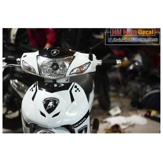Tem trùm xe wave đen trắng exedy