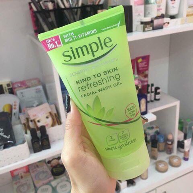 Sữa Rửa Mặt Dạng Gel Simple Kind To Skin Refreshing Facial Wash Gel