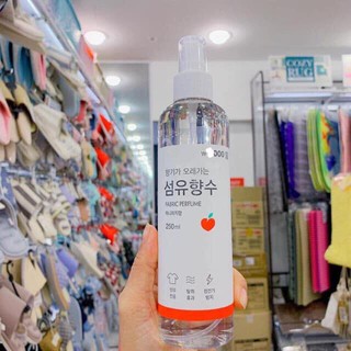 Xịt Thơm Quần Áo Fabric Perfume Hàn Quốc 250ml