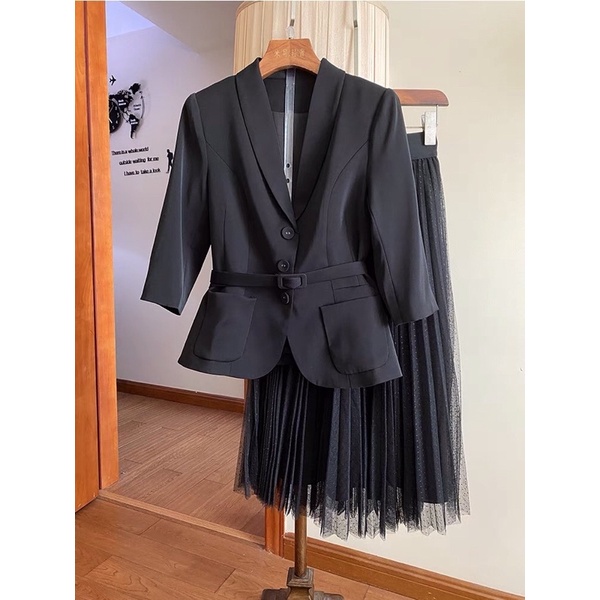 Set áo vest tay lỡ chân váy tuyn siêu sang | BigBuy360 - bigbuy360.vn