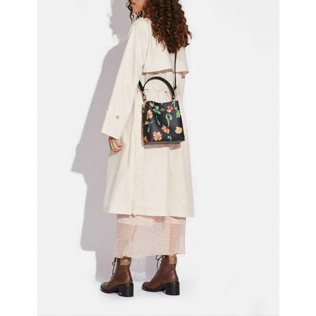 Túi C0ach Town Bucket 22 công sở thanh lịch