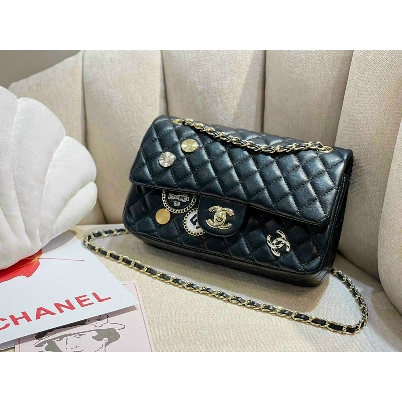 Túi đeo vai đeo chéo 2 ngăn 2 nắp da thật đính charm size 25 full box