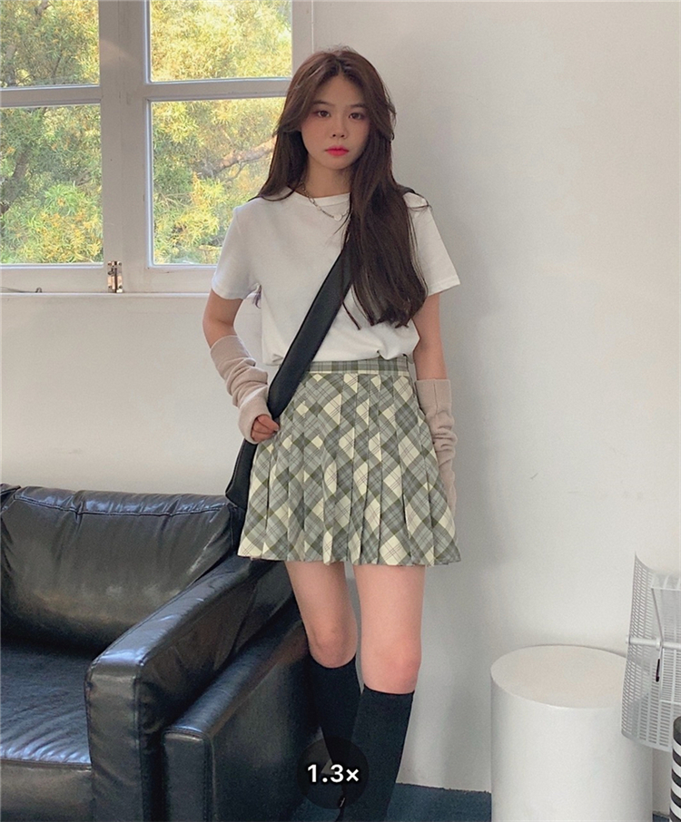 Chân Váy Chữ A Lưng Cao Xếp Ly Họa Tiết Sọc Caro Trẻ Trung | BigBuy360 - bigbuy360.vn