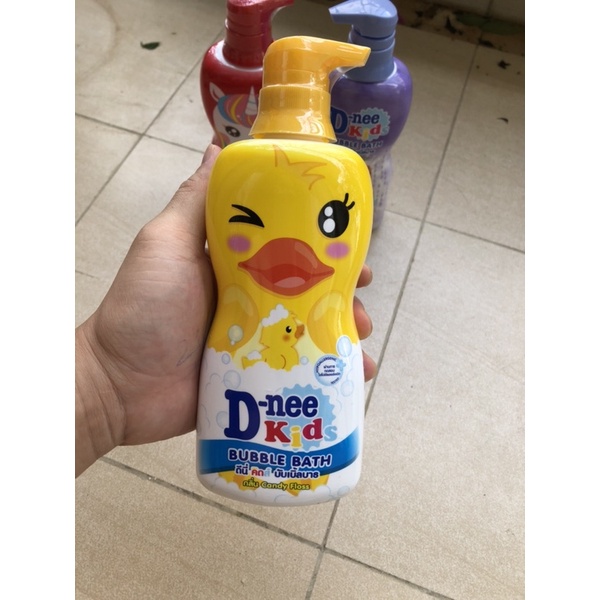 Sữa tắm gội Dnee kid chai 400ml