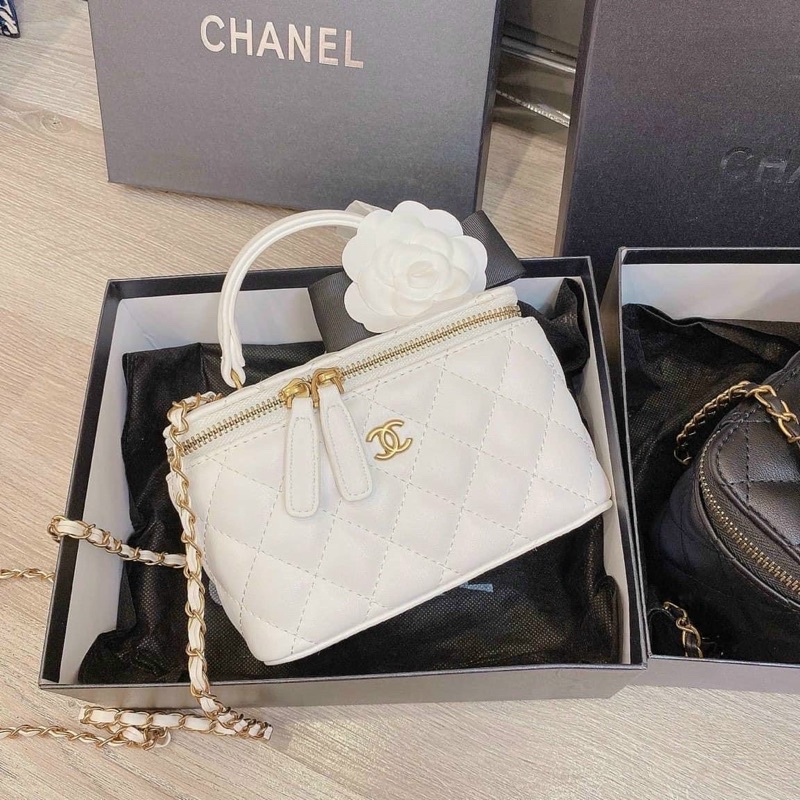 Túi cốp hoa trà trần chám da mềm có quai cầm size 20 không kèm hoa sang chảnh M111