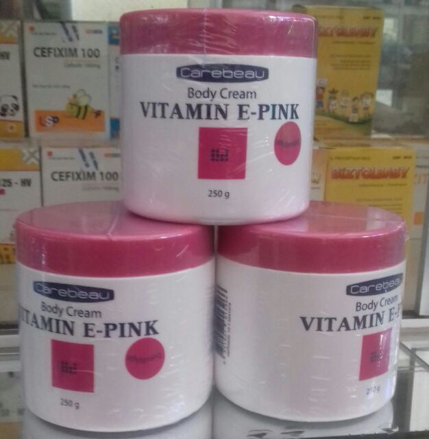 Kem dưỡng trắng chống khô ,nẻ toàn thân  VITAMIN E .