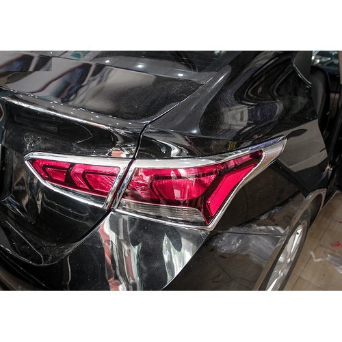 Viền Đèn Pha Hậu Mạ Crom Cho Xe  Hyundai Accent 2018 2019 2020