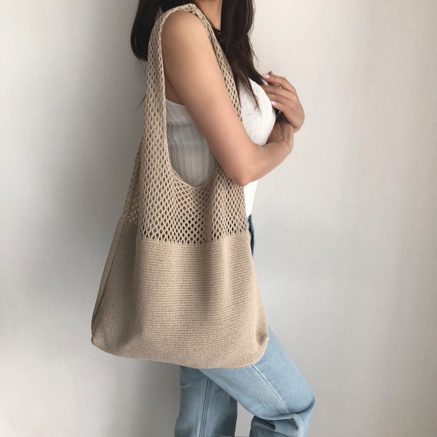 Túi đeo vai dệt kim đục lỗ phong cách retro thời trang nữ Hàn Quốc