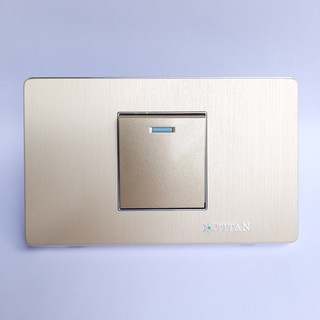 Mặt 1 Công Tắc Đa Chiều Titan Gold Size M
