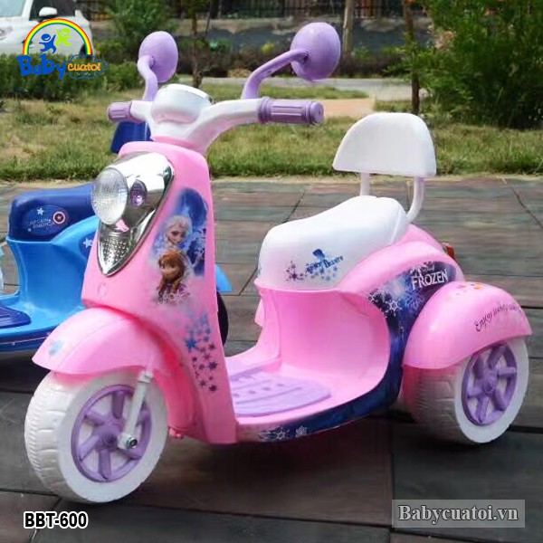 XE MÁY ĐIỆN KIỂU DÁNG ELSA CHO BÉ YÊU