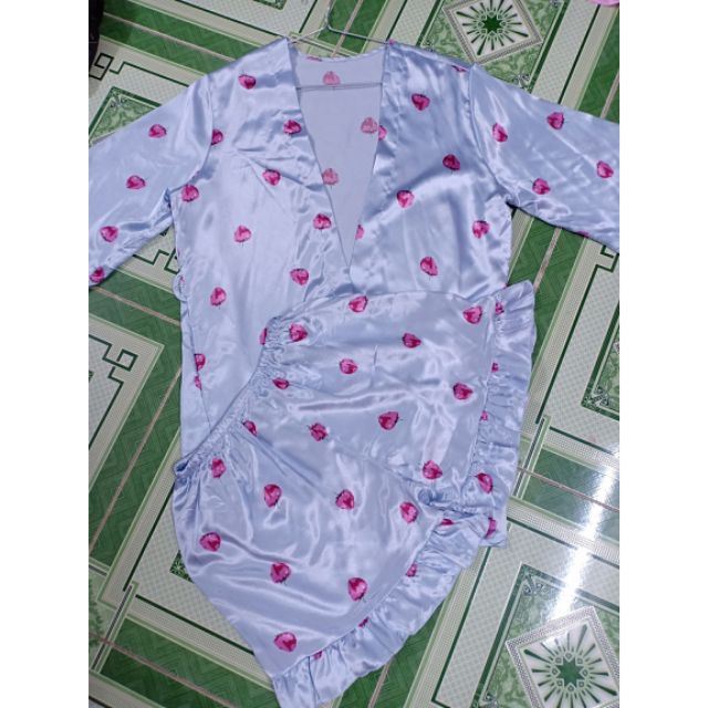 Set ngủ lụa cho Mẹ Cường kim
