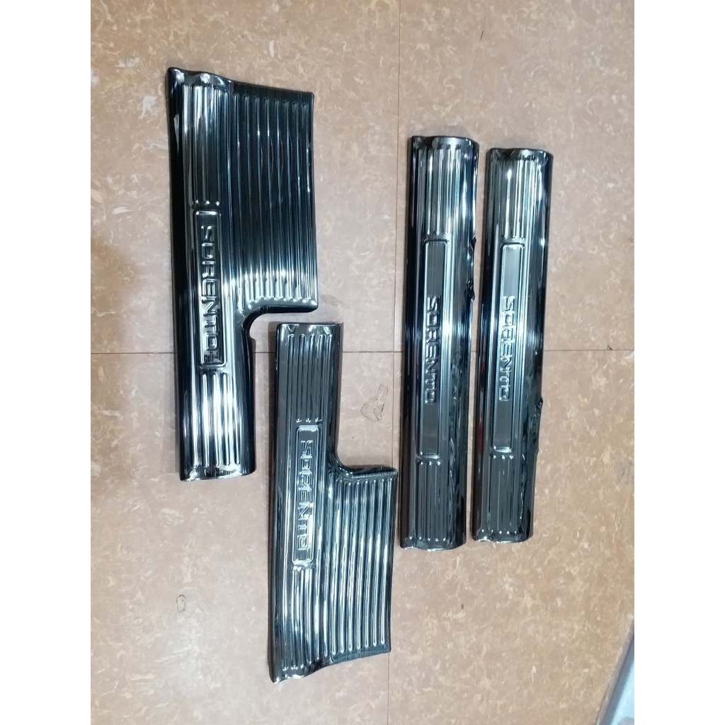 Bộ nẹp chân Trong và Ngoài 8 chi tiết xe Kia Sorento đời 2021