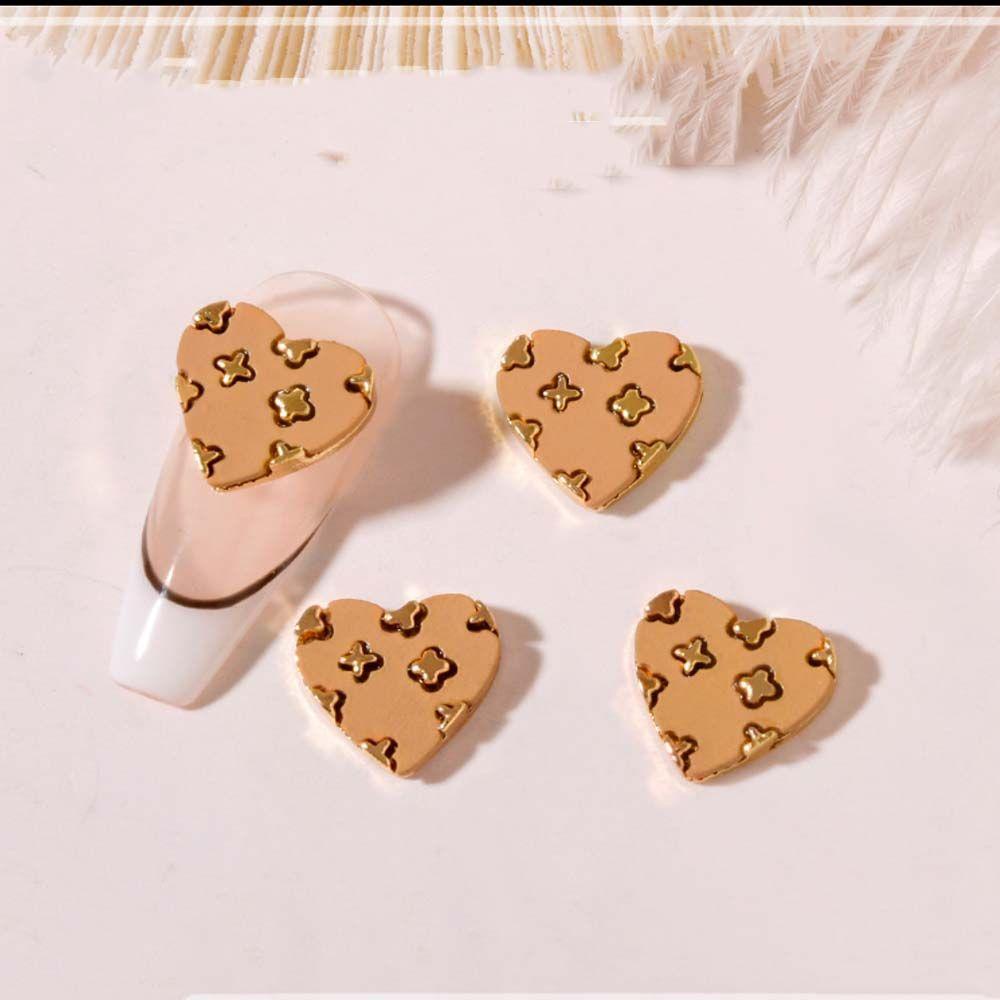 Phụ Kiện Trang Trí Móng Tay Nghệ Thuật Hình Trái Tim 3D Bằng Hợp Kim Thời Trang