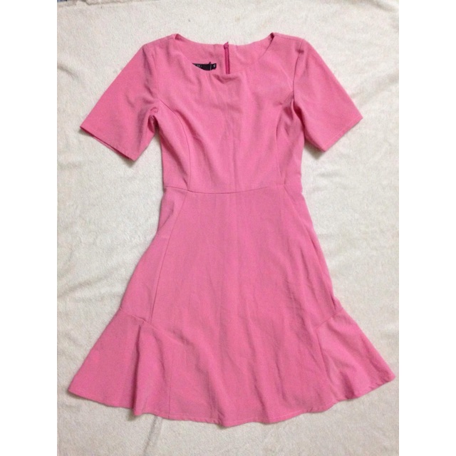 Đầm BCBG hồng