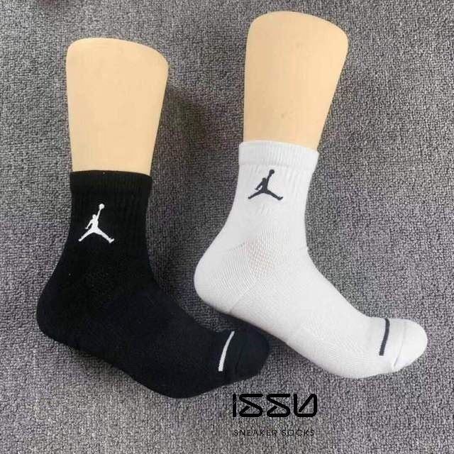 Tất Jordan Cổ Ngắn