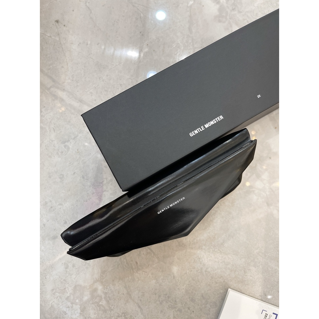 Set Hộp Thủy Tinh Gm 2022 Mới (Có Túi papaerbag) - Không Bao Gồm Kính