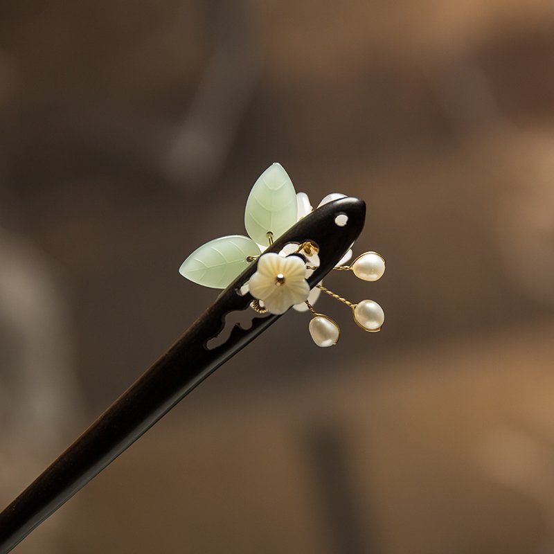 Trâm Cài Tóc Bằng Gỗ Phối Tua Rua Đính Ngọc Trai Phong Cách Trung Hoa Cổ Điển