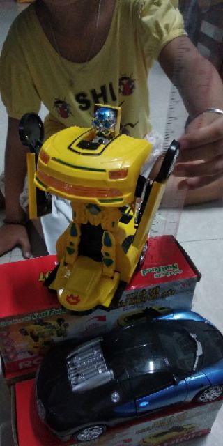 XE ROBOT BIẾN HÌNH NUTI