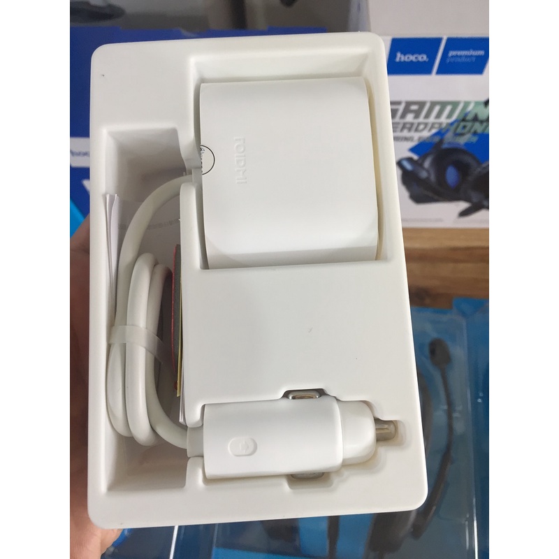 Chia tẩu sạc ô tô Roidmi chia ra 2 ổ cắm tẩu DYQ01RM